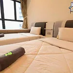 Luxurious Seaview 3Br Danga Bay Royal Strand By Gdragon Homestay