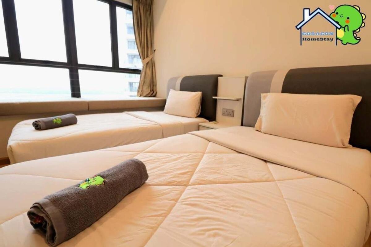 Luxurious Seaview 3br Danga Bay Royal By Gdragon