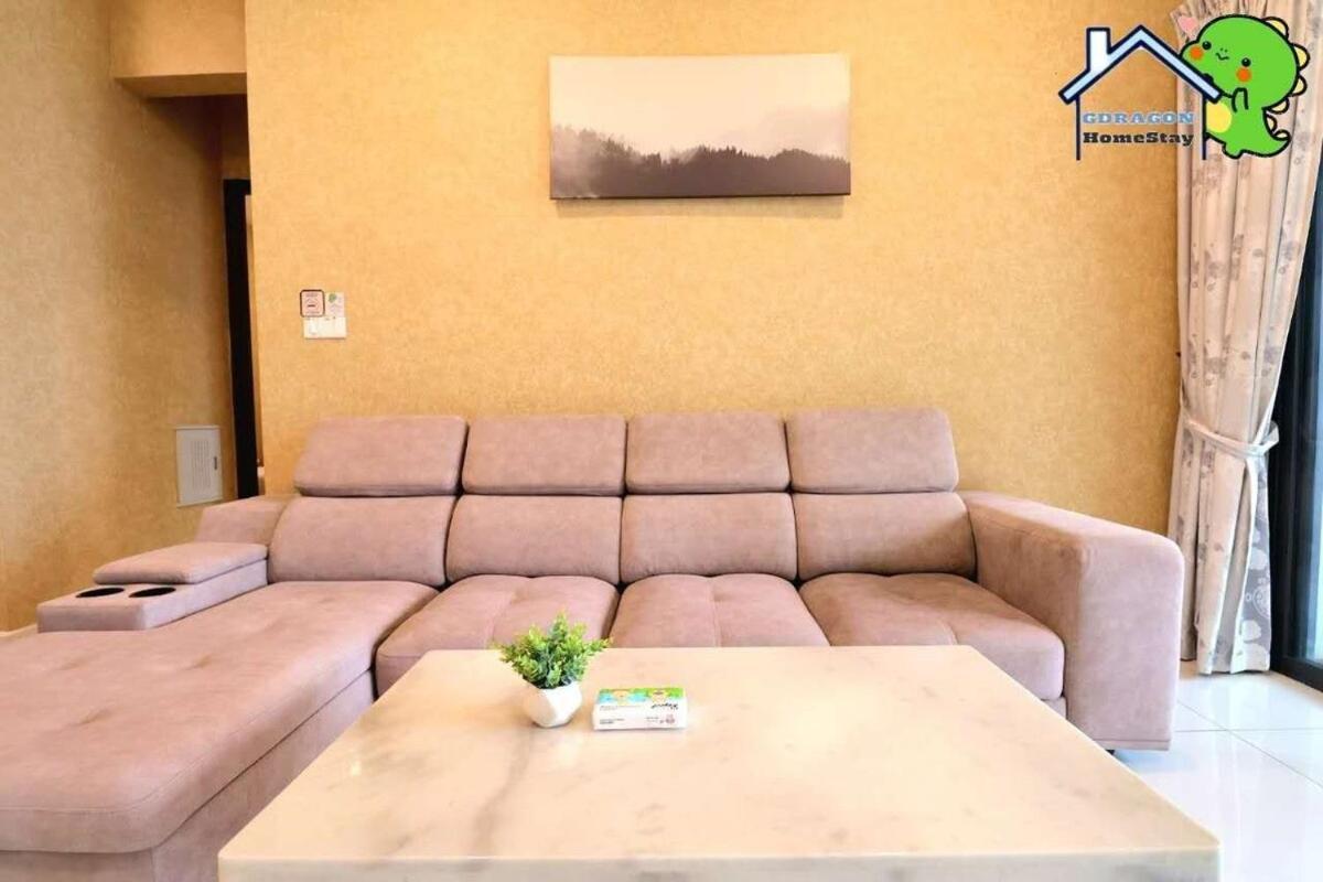 Luxurious Seaview 3br Danga Bay Royal By Gdragon